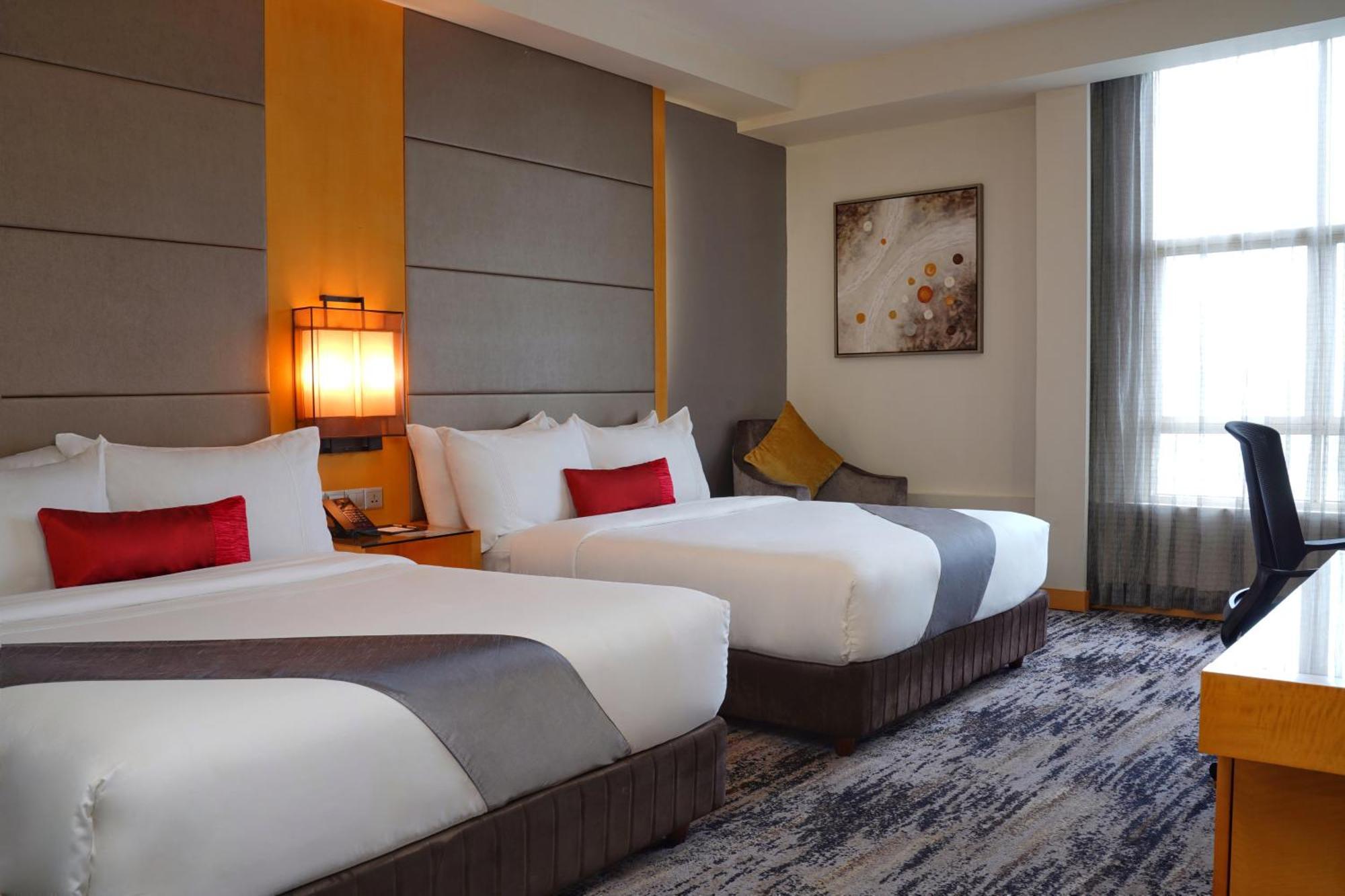 The Waterfront Hotel Kuching Eksteriør billede