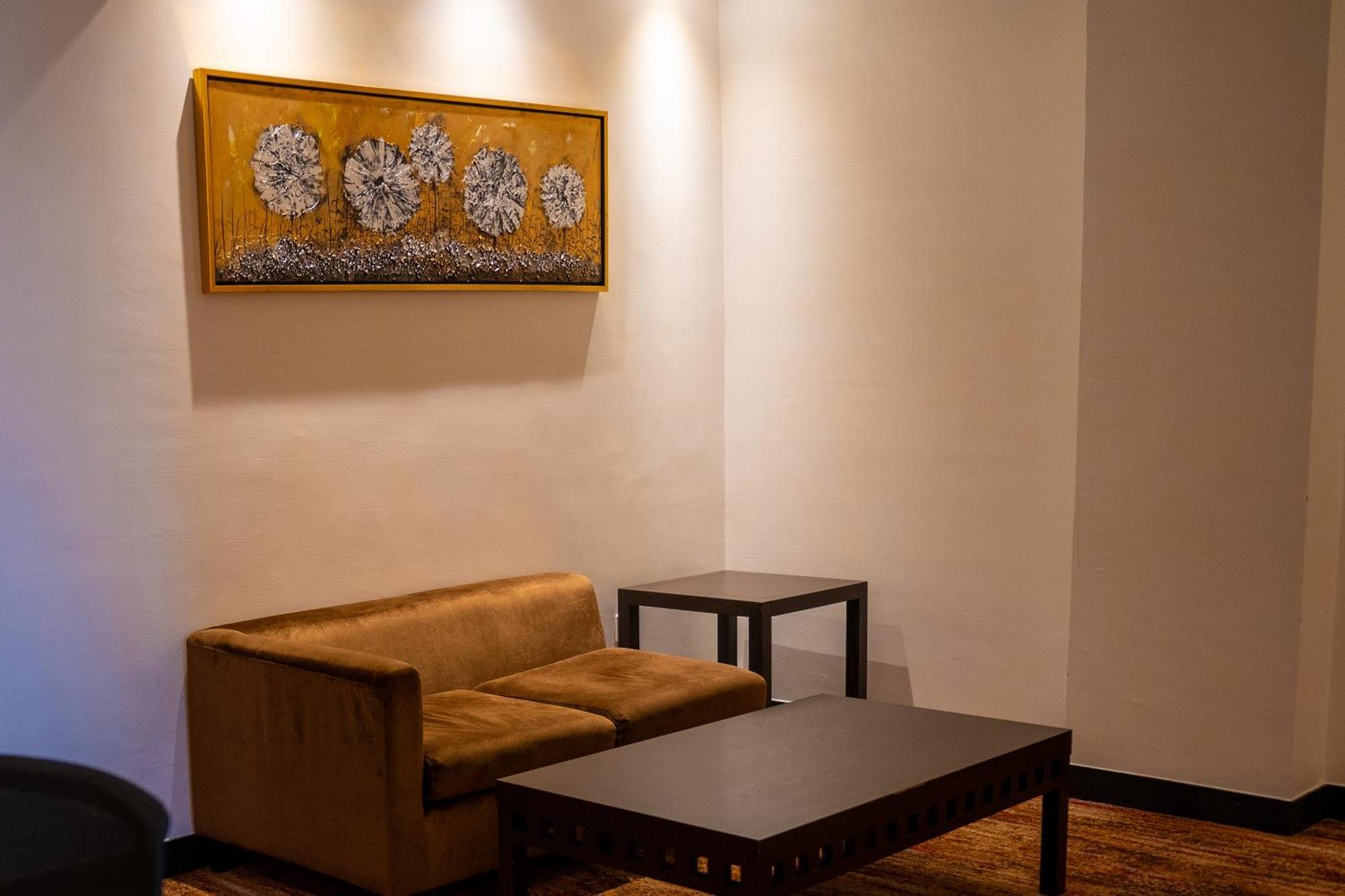 The Waterfront Hotel Kuching Eksteriør billede A room at the hotel